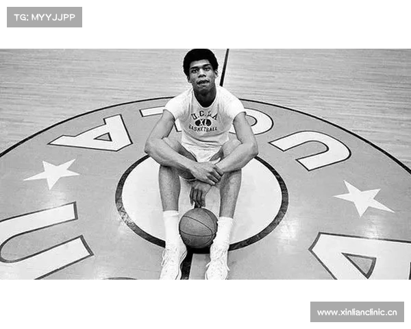 NBA75大巨星之-卡里姆·阿布杜尔-贾巴尔 NBA75大巨星之-卡里姆·阿布杜尔-贾巴尔